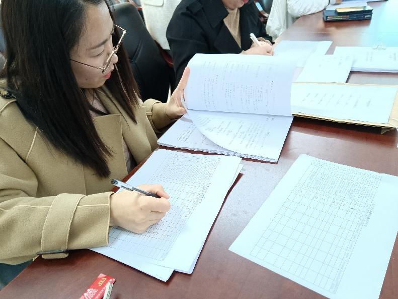 太阳成集团tyc33455ccww举办优秀教案评比活动4